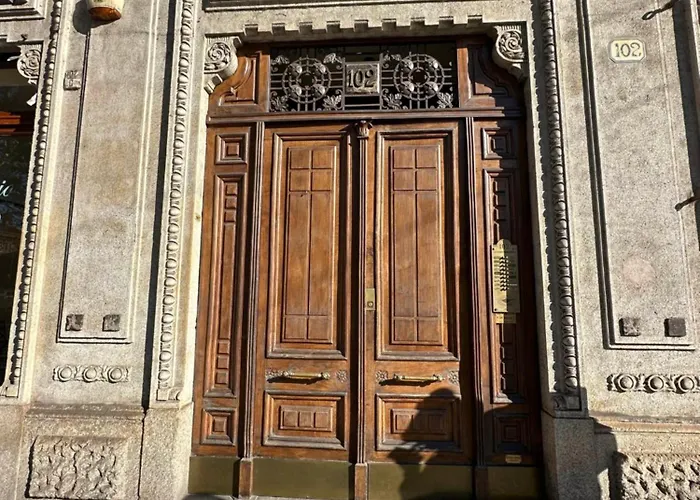 Elegant House, In The Center Turyn